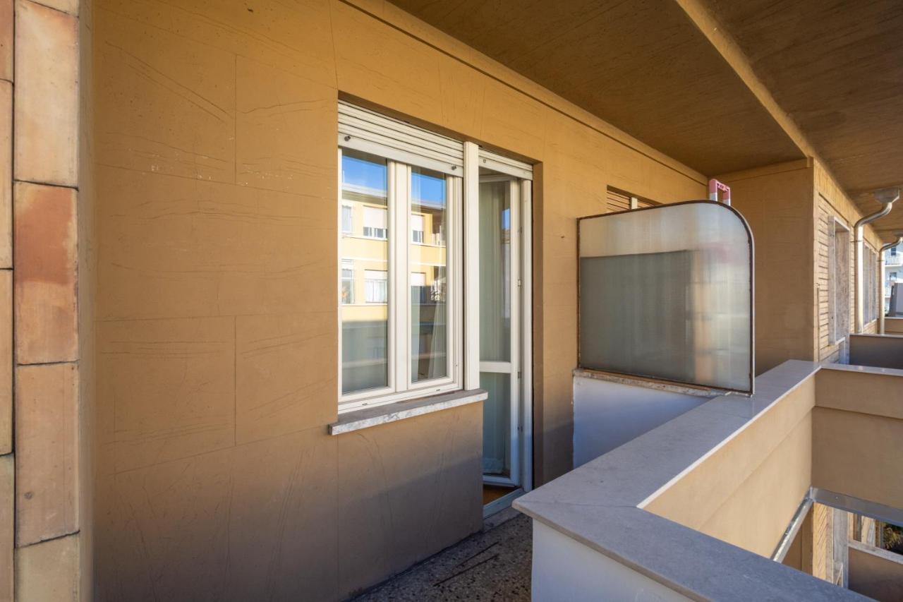 Toc-Toc Apartment A 10 Min Dall'Ospedale Maria Vittoria تورينو المظهر الخارجي الصورة